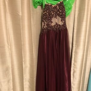 Prom dress size 5 burgundy